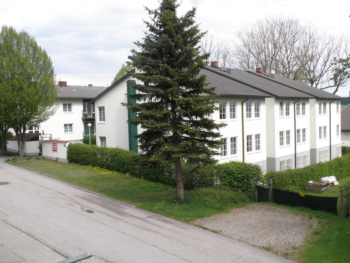 Hotel Sommerhaus Am Internats-Campus Bad Leonfelden Bagian luar foto